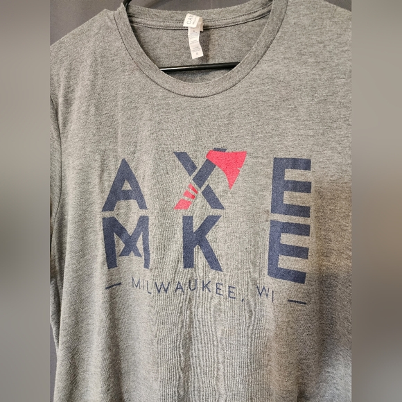 AXE MKE T-shirt,Men's Extra Large Gray AXE MKE Milwaukee WI Graphic T-shirt - Picture 2 of 5